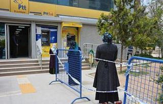 Kızıltepe Belediyesi ’sosyal mesafe’ çalışmalarını...