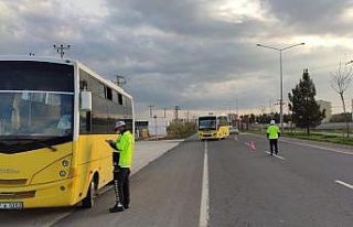 Kızıltepe’de trafikte korona virüs tedbirleri...