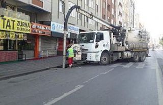 Kocaeli’de boşalan caddelerde altyapı hatları...