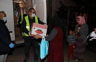 Kocaeli’de ihtiyaç sahibi ailelere ve esnaflara...