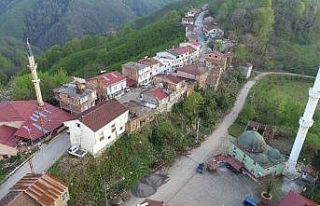 Komşu evlerde 2 dakika farkla iftar açıyorlar