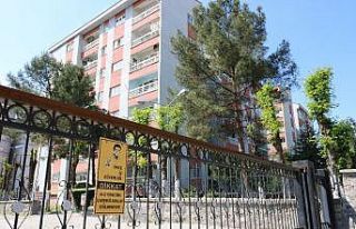 Komşuları korona virüse yakalandı, kendileri oy...