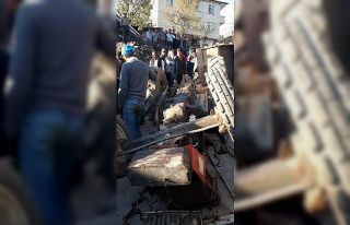 Kontrolden çıkan traktör devrildi: 1 ölü, 4 yaralı