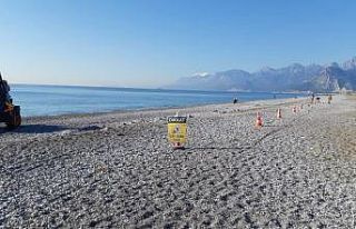 Konyaaltı sahili sezona hazırlanıyor