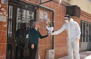 Korona tedavisi gören adam evlilik yıl dönümünde...