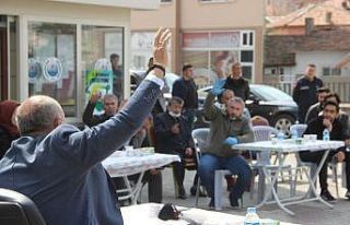 Korona virüs, hem 30 bin öğrenciyi hem de 214 apart...