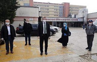 Korona virüs ile mücadele eden sağlık çalışanlarına...
