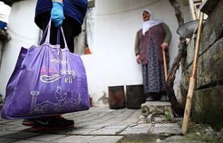 Korona virüs nedeniyle dışarı çıkmaları kısıtlanan...