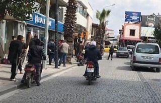 Korona virüs tedbirleri Akhisar’ın en işlek caddesini...