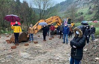 Korona virüse rağmen HES eylemi