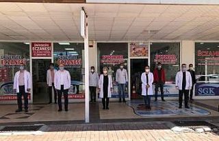 Korona virüsten ölen eczacı Adıyaman’da anıldı