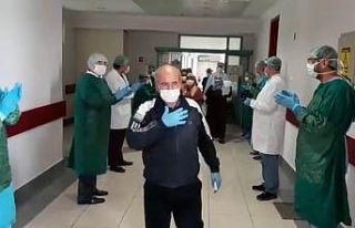 Korona virüsü yendiler alkışlarla taburcu oldular