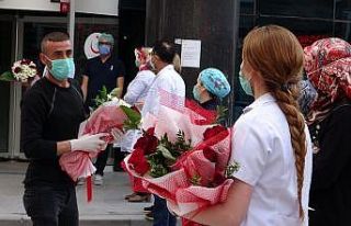 Korona virüsü yenenlerden sağlık çalışanlarına...