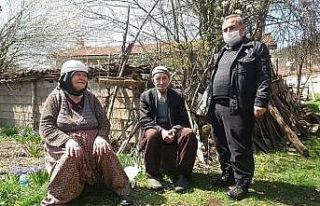 Köylülerin yardımına köy muhtarı ve cami imam...