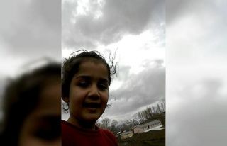 Küçük Hürrem’in öğretmen sevgisi