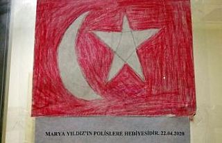 Küçük Marya’nın polislerden bayrak istemesi...