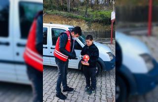 Küçük Muhammet, vefa destekten top ve tombala istedi