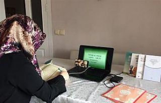 Kur’an-ı Kerim kursu eğitimini online devam ediyor
