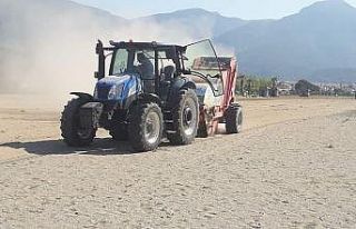 Kuşadası plajları sezona hazırlanıyor