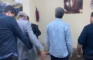 Kütahya’da kumar oynayan 14 kişiye toplam 44 bin...