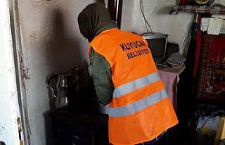 Kuyucak’ta vatandaşın sobası temizlendi