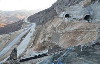 Laçin-Kırkdilim yolu trafiğe kapatıldı