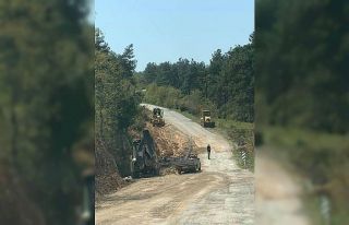 Lapseki’de yol genişletme çalışmaları