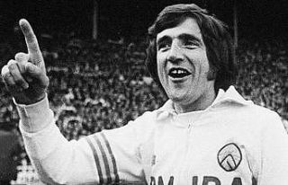 Leeds United’ın efsanesi korona virüsten vefat...