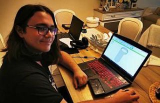 Lise öğrencileri sağlık çalışanları için...