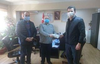 Lüleburgaz’da üretilen maskeler sağlıkçılara...