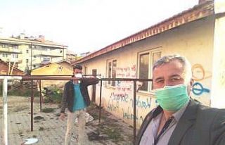 Mahalle muhtarından Korona virüs temizliği