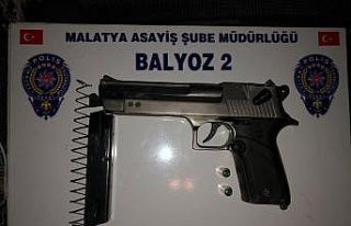 Malatya’da uyuşturucu ve silah ele geçirildi