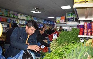 Malatya’da vatandaşlar fırın ve marketlere hücum...