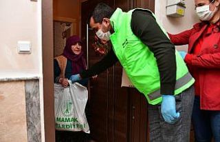 Mamak’tan 65 yaş üstüne gıda ve hijyen paketi
