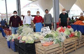 Manavgat’ta pazarcı esnafından ihtiyaç sahiplerine...