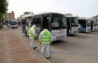Manavgat’ta şehir içi dolmuşlarına dezenfekte