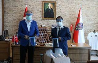 Manisa BİLSEM’den emniyet mensuplarına siperlik...