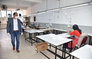 Manisa Büyükşehir Belediyesi maske üretimine başladı