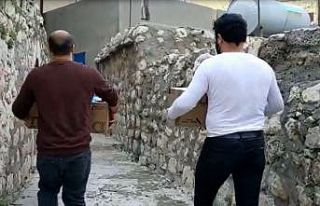 Mardinli yardımseverlerden ihtiyaç sahibi ailelere...