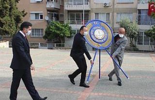 Maskeli ve sosyal mesafeli 23 Nisan töreni