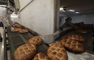 Mersin Büyükşehir Belediyesi, Ramazan pidesi üretimine...