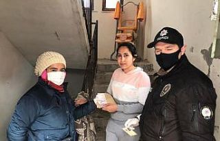 Merzifon’da nakdi yardımlar evlere ulaştırılıyor