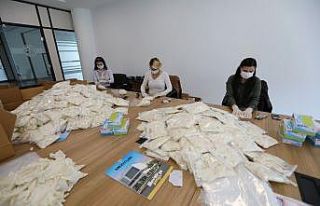 Mezitli’de kadınlar virüse karşı el birliği...