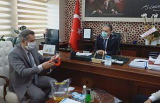 Milli Eğitim kurumları maske üretimine devam ediyor