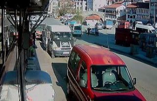 Minibüsten indikten sonra dehşet yaşadılar