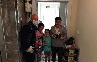 Mudanya Zabıtası’ndan doğum günü sürprizi