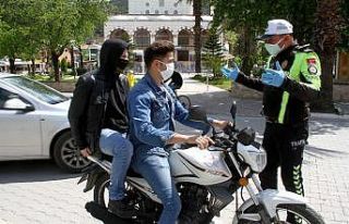 Muğla’da motosiklete 2 kişi binmek yasaklandı