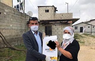 Muhtar maaşını ihtiyaç sahiplerine bağışladı