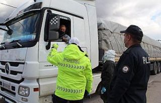 Muhtarlar Polisleri Unutmadı