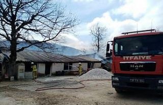 Mustafakemalpaşa’da mermer ocağında yangın çıktı